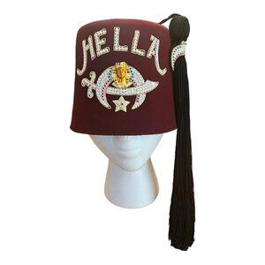 MASONIC HELLA SHRINERS FEZ BURGUNDY WITH JEWELED DETAIL SIZE 6 7/8 AND CASE​​​
